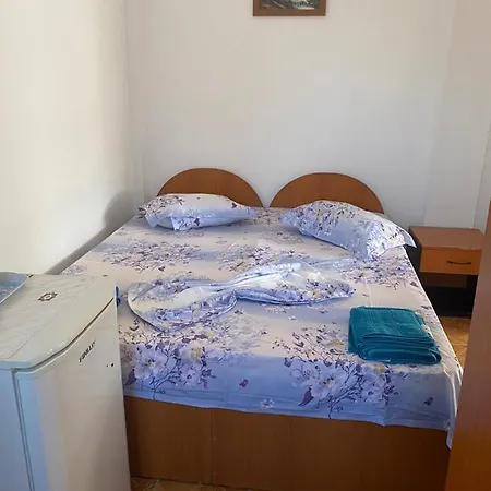 Amani&melisa Gazde/Camere de închiriat