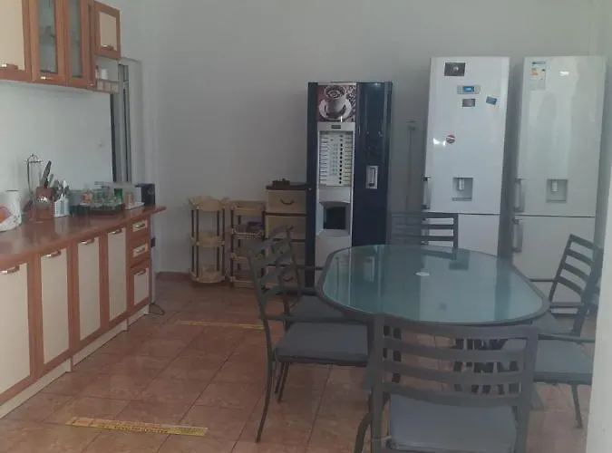 Amani&melisa Gazde/Camere de închiriat *